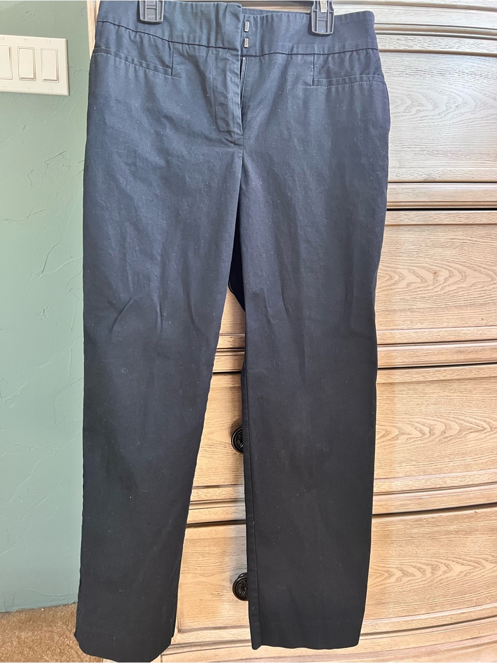 Ann Taylor Black Cropped Straight-Leg Pants
